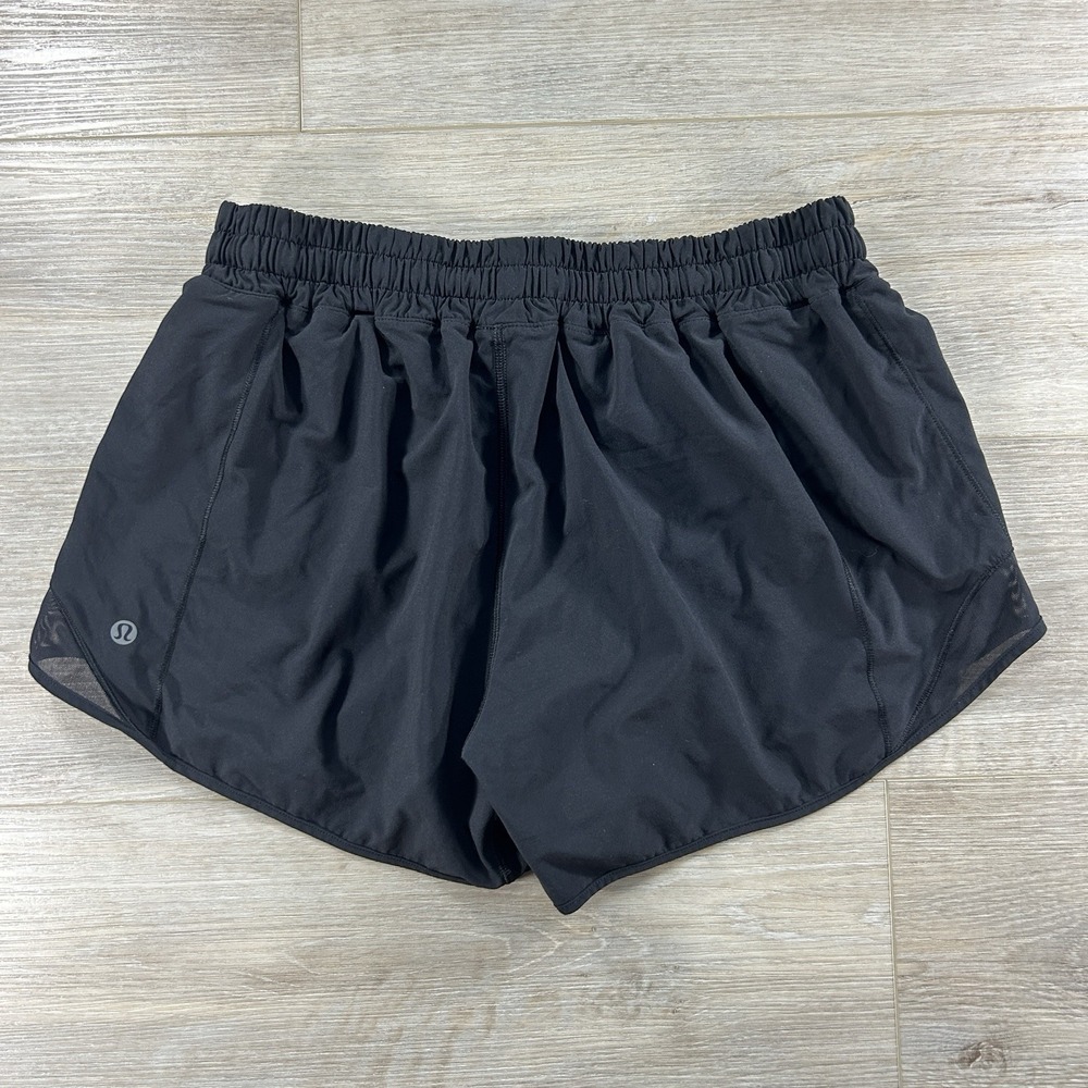 Lululemon Size 10 Low Rise Hotty Hot Short Long 4" Womens Black Lined Gym - Picture 2 of 9